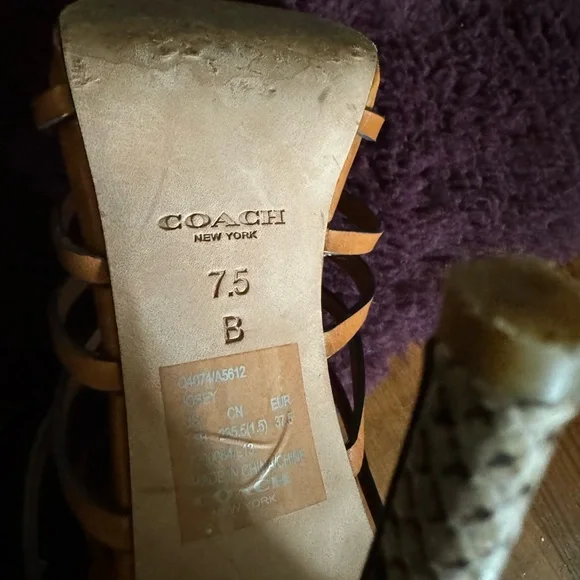 Coach Leather High Heels Stilettos size 7.5 Weave Top Zip Back - Picture 7 of 7